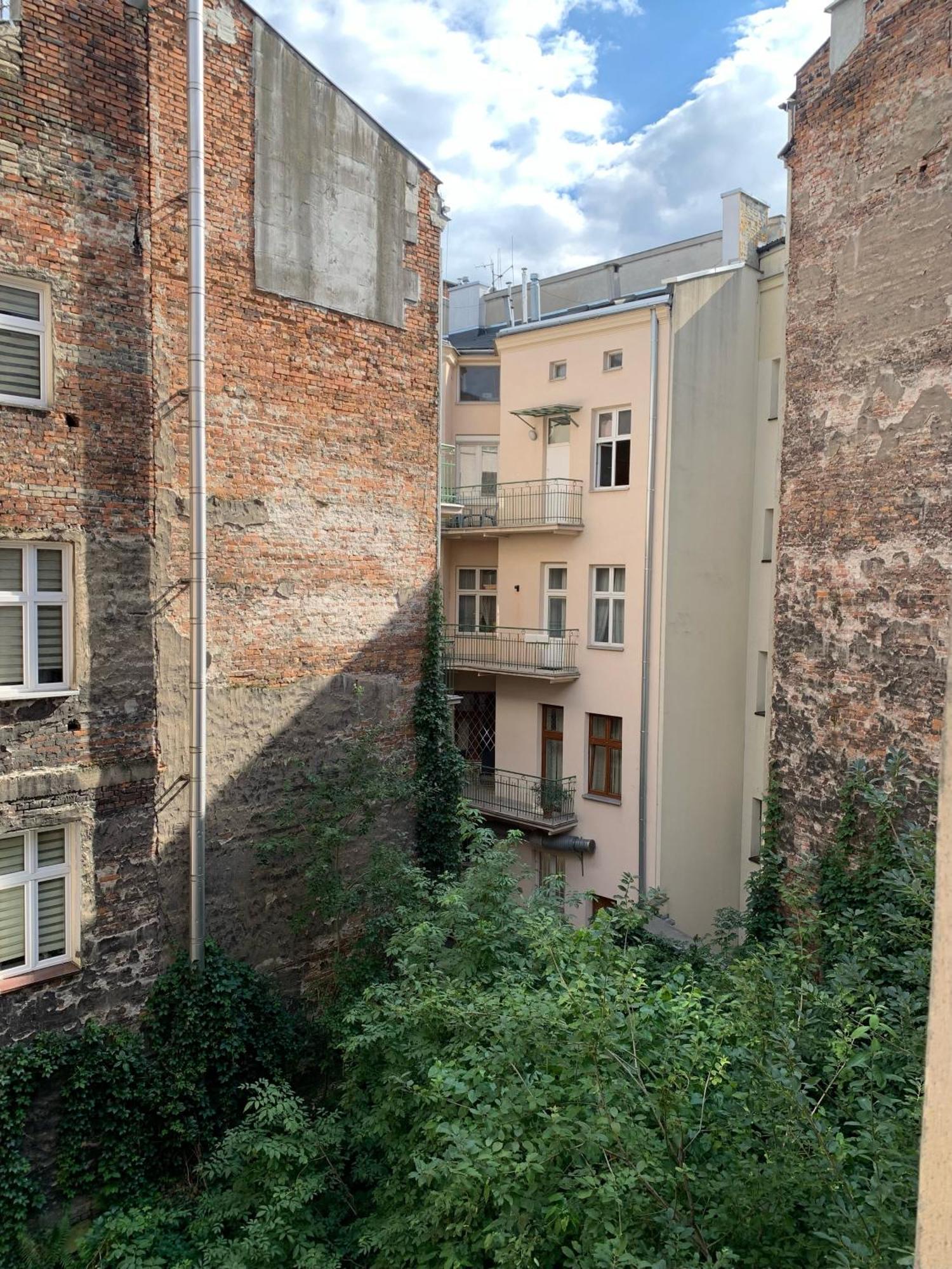 Apartament Gold Jasmine Apartamento Cracóvia Exterior foto
